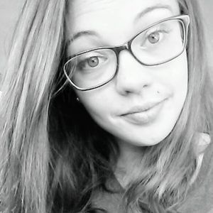 Meet your Posher, Cecily